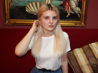 PerfectLily free video livesex