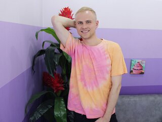 CodyOlson camshow shows adult