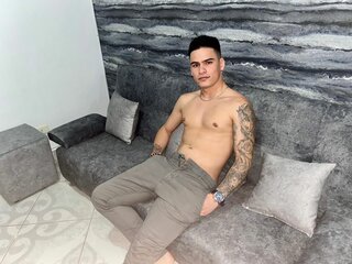 MatiasMurrier cam shows naked