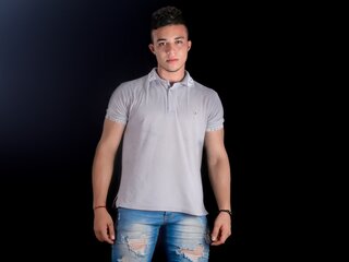 muscleboywhite camshow livejasmin.com free